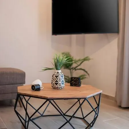 Rosa's Luxury Apartment *